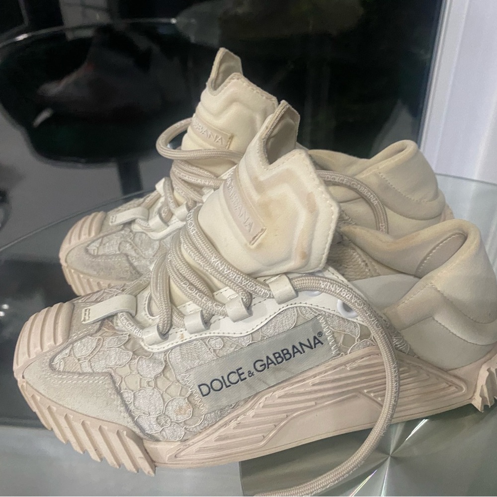 Dolce & Gabbana Women's Cream Sneakers